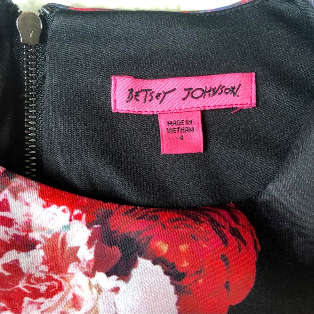 ⭐️Host pick⭐️ EUC Betsey Johnson dress - Picture 7 of 7